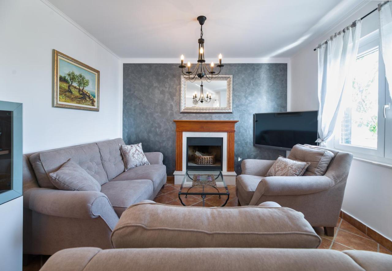 Villa Anima, Stanici, Near Omis Exteriér fotografie